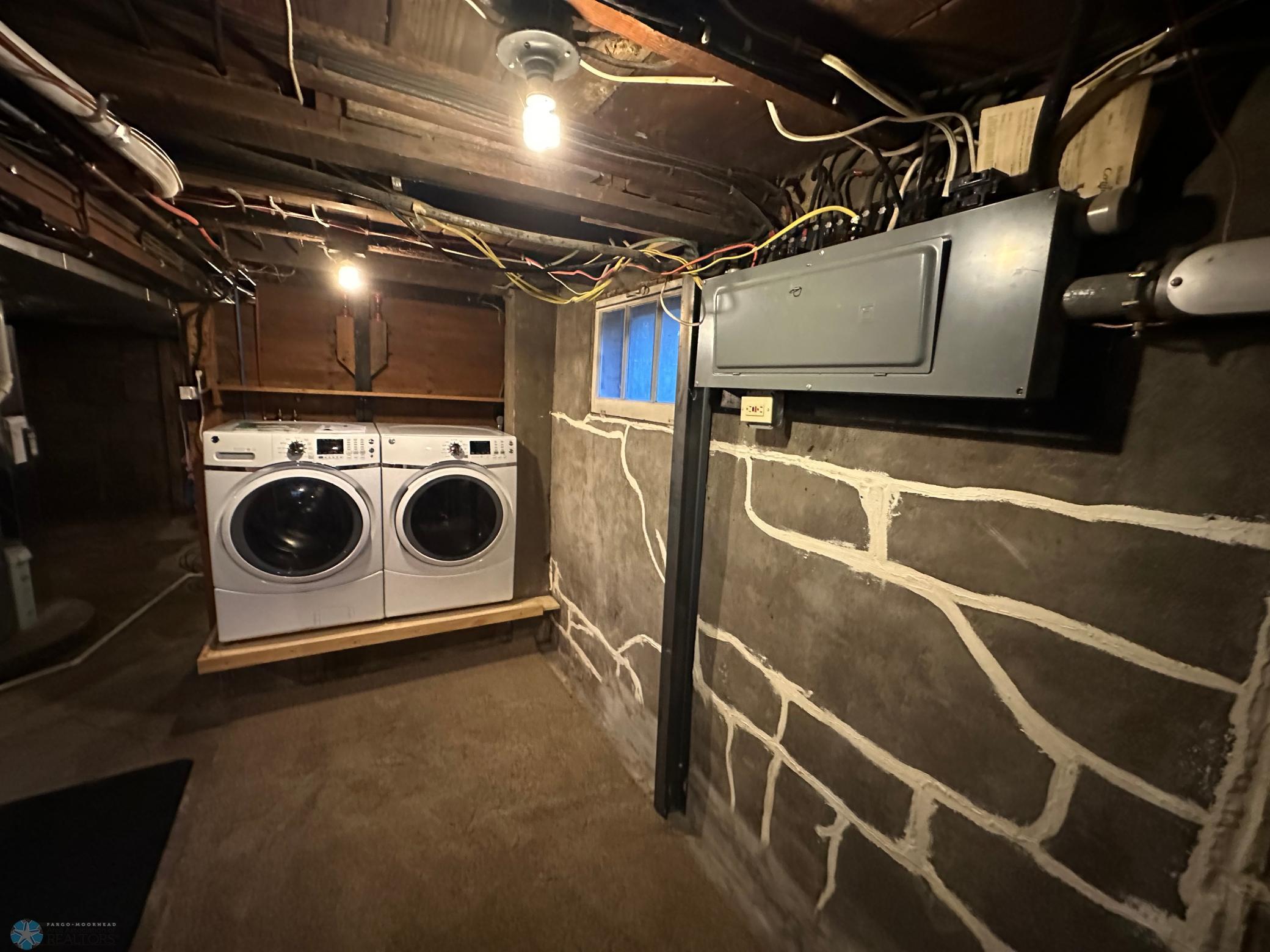 LAUNDRY AREA