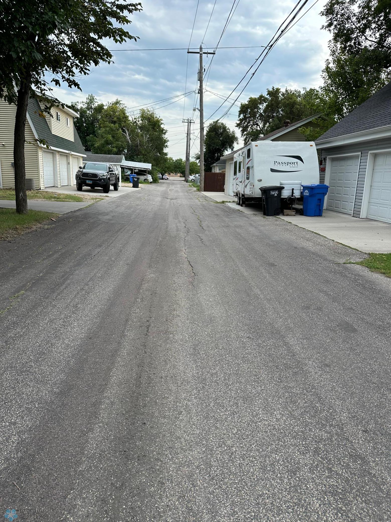 ALLEY TO THE SOUTH