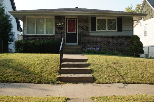 972 Jessamine Avenue E, Saint Paul, MN 55106