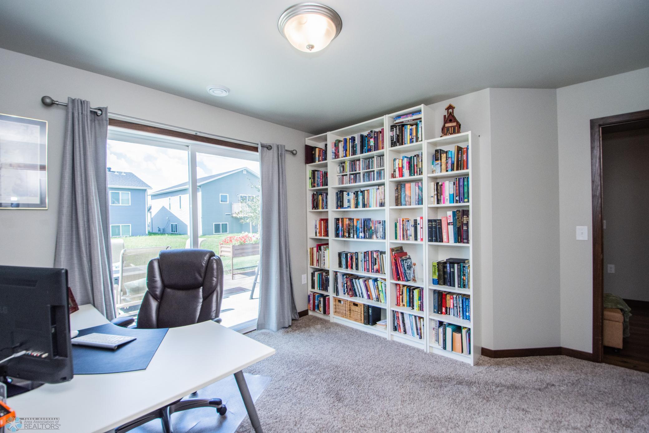 Bedroom 3/Office