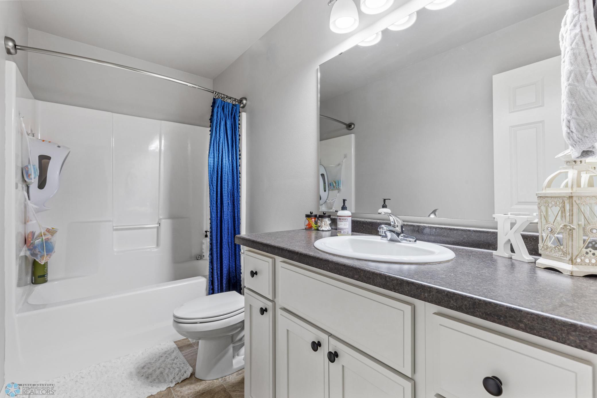 Bath Upper