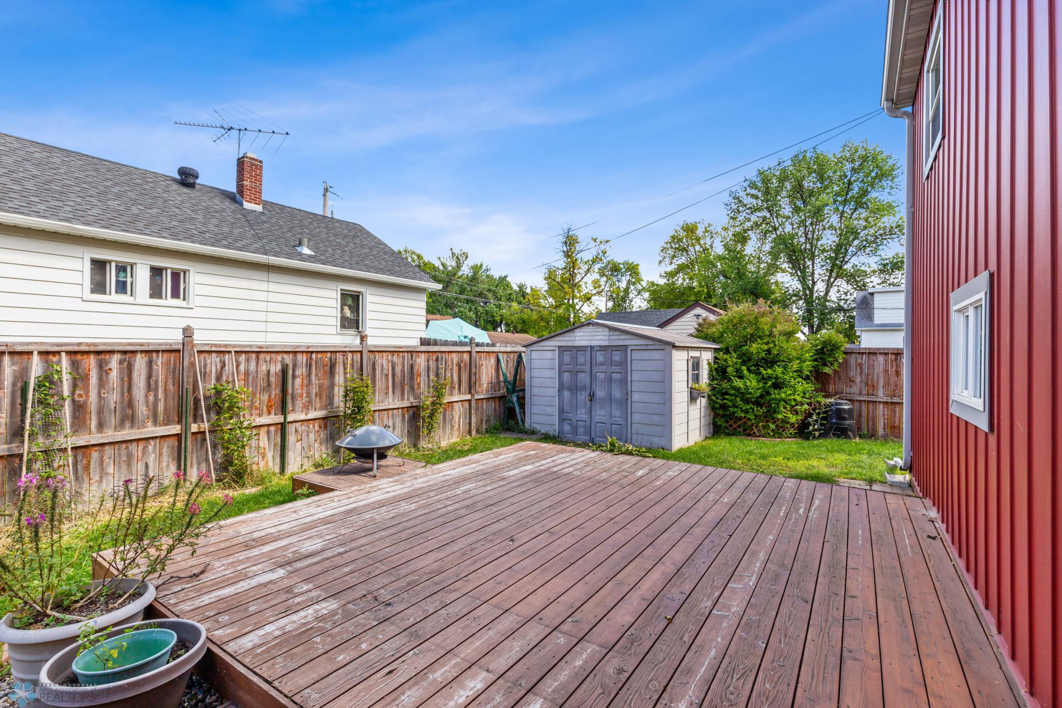 Fenced backyard/shed