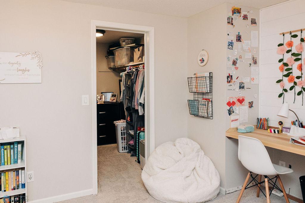 Bedroom 4 closet