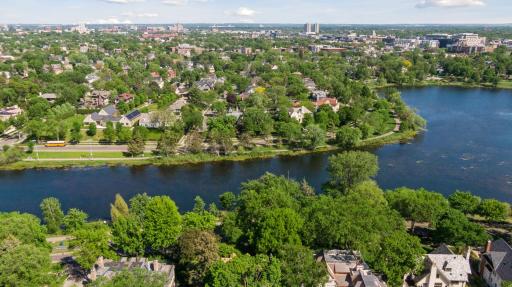 2270 W Lake Of The Isles Parkway, Minneapolis, MN 55405