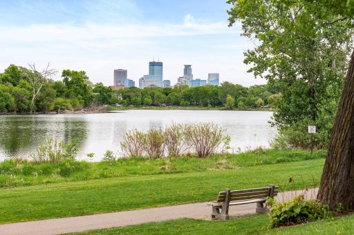 2270 W Lake Of The Isles Parkway, Minneapolis, MN 55405