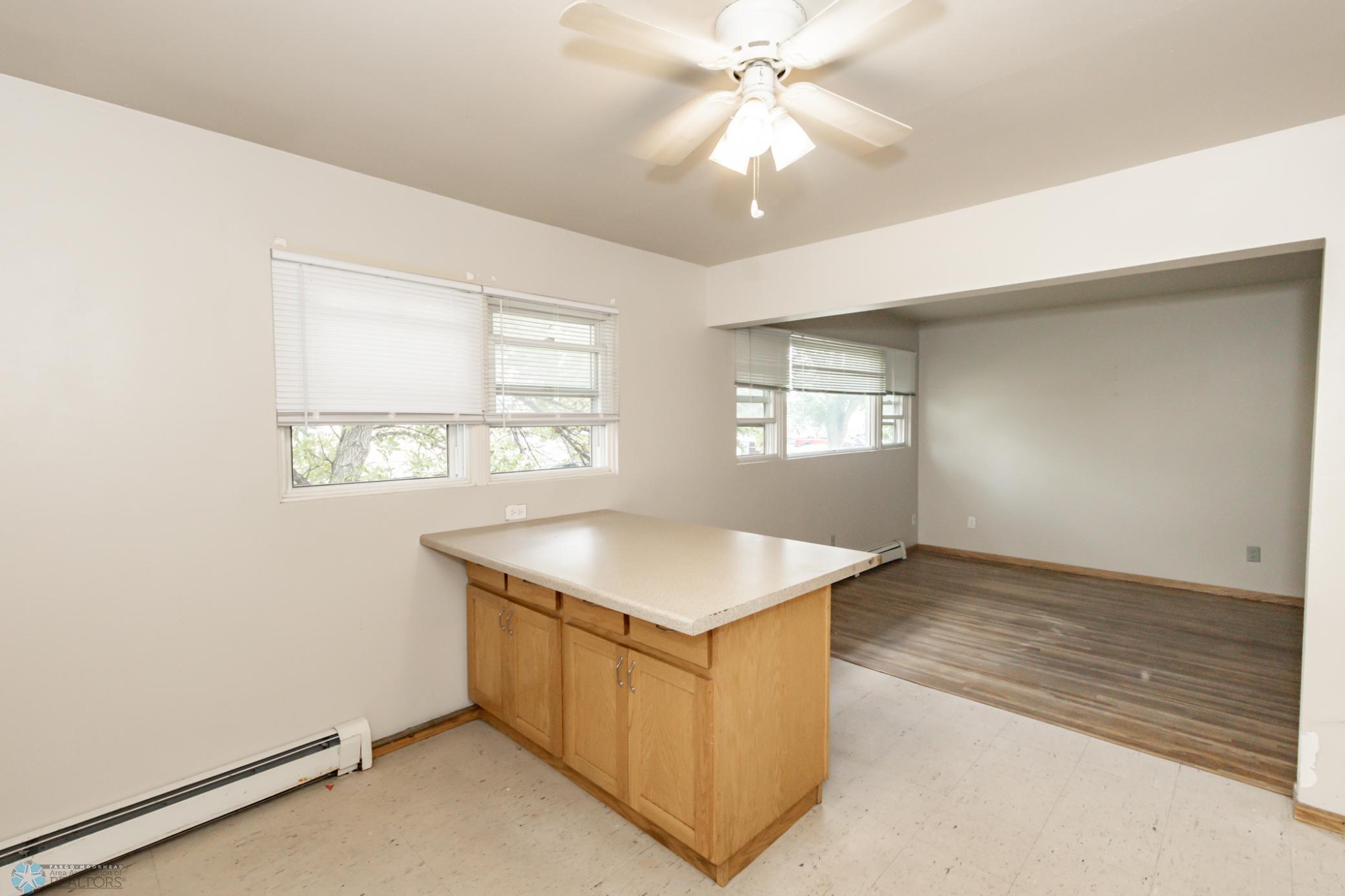 Unit 4 kitchen