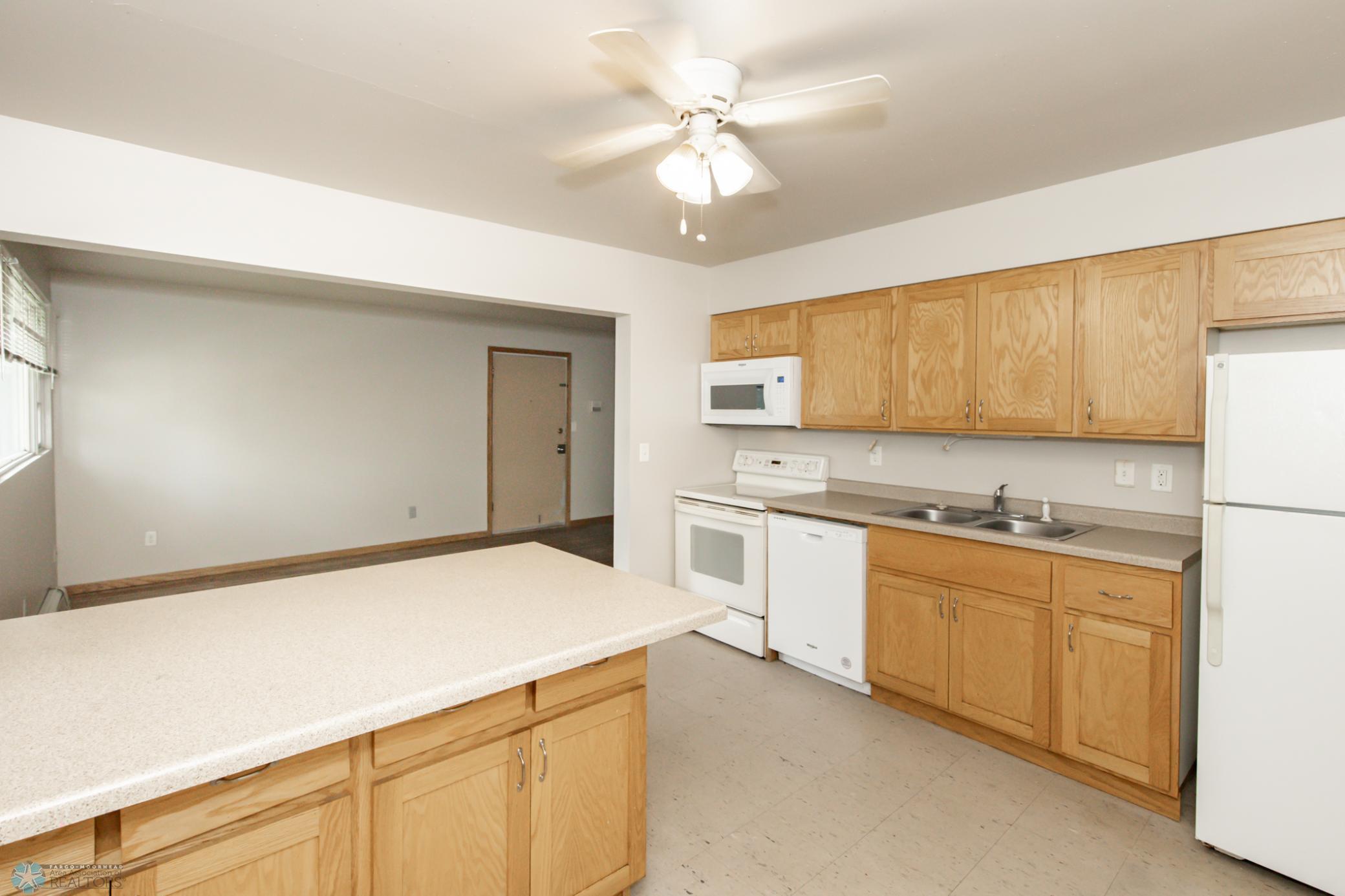 Unit 4 kitchen
