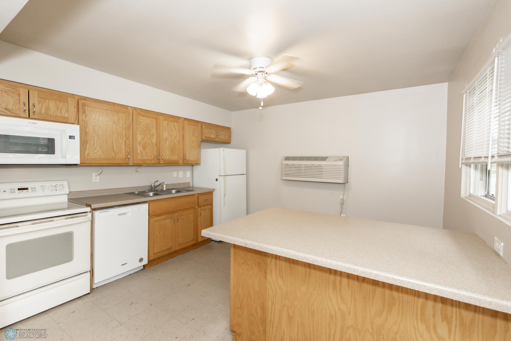 Unit 4 kitchen