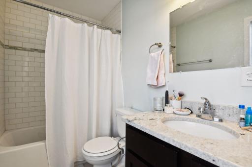 600 W 32nd Street, Minneapolis, MN 55408