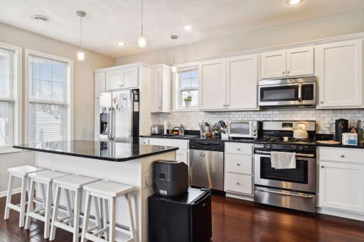 600 W 32nd Street, Minneapolis, MN 55408