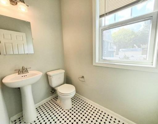 600 W 32nd Street, Minneapolis, MN 55408