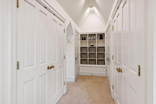 1961 Kenwood Parkway, Minneapolis, MN 55405