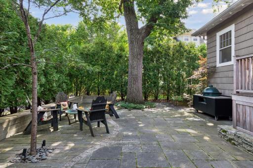 1961 Kenwood Parkway, Minneapolis, MN 55405