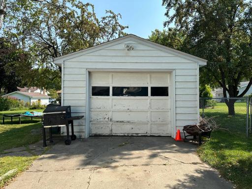 1609 8th Street SW, Willmar, MN 56201