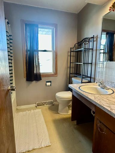1609 8th Street SW, Willmar, MN 56201