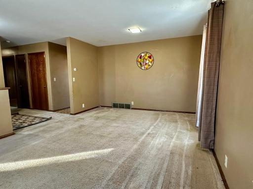 1609 8th Street SW, Willmar, MN 56201