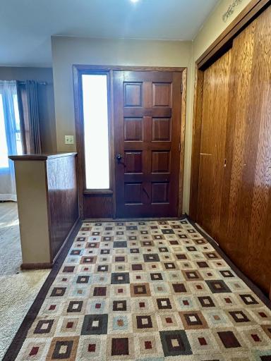 1609 8th Street SW, Willmar, MN 56201