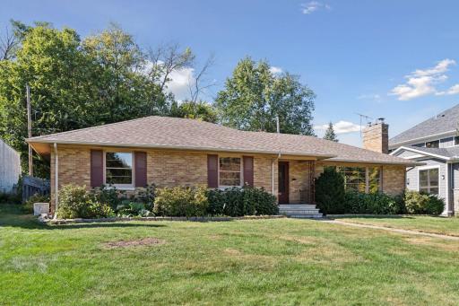 1461 Edgcumbe Road, Saint Paul, MN 55116