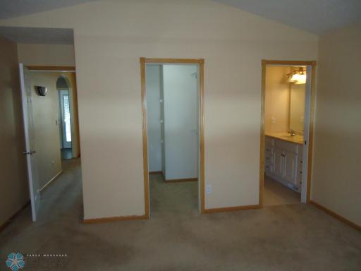 4324 43rd Street S, Fargo, ND 58104