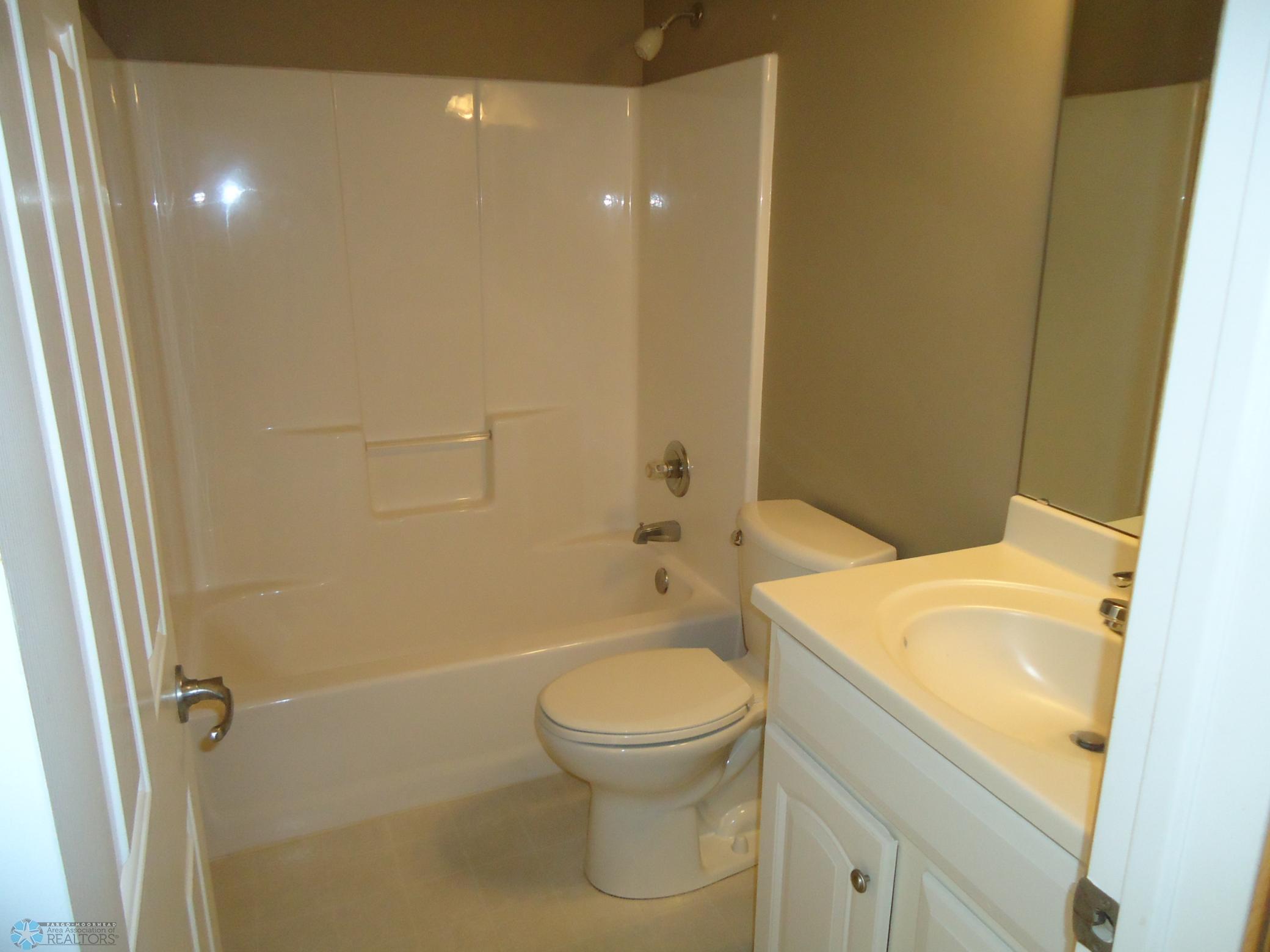 3/4 bath main floor