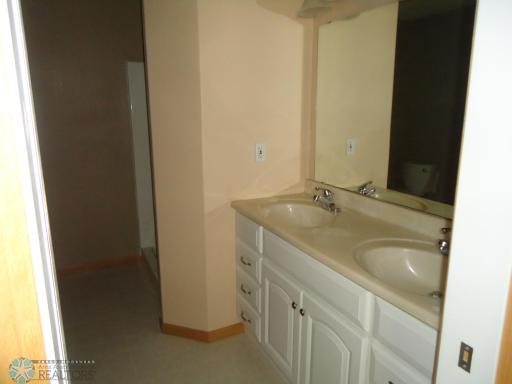 4324 43rd Street S, Fargo, ND 58104