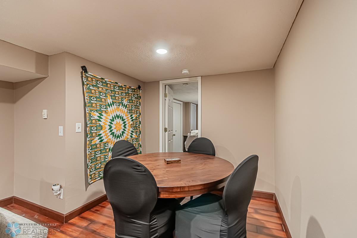 2975 Southgate Dr S, Fargo, ND 58103-14.jpg