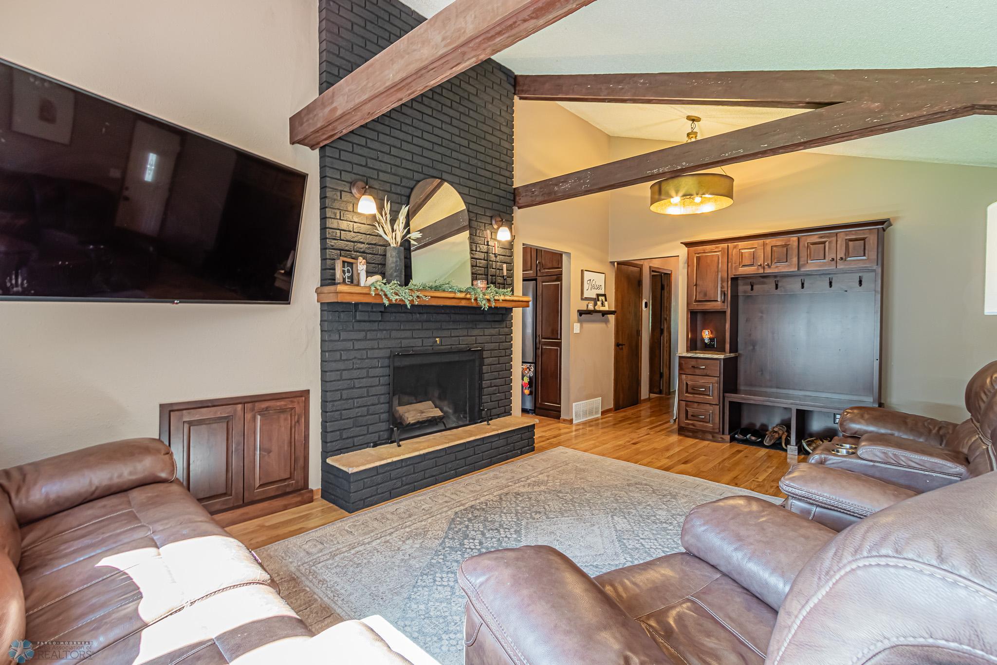 2975 Southgate Dr S, Fargo, ND 58103-07-2.jpg