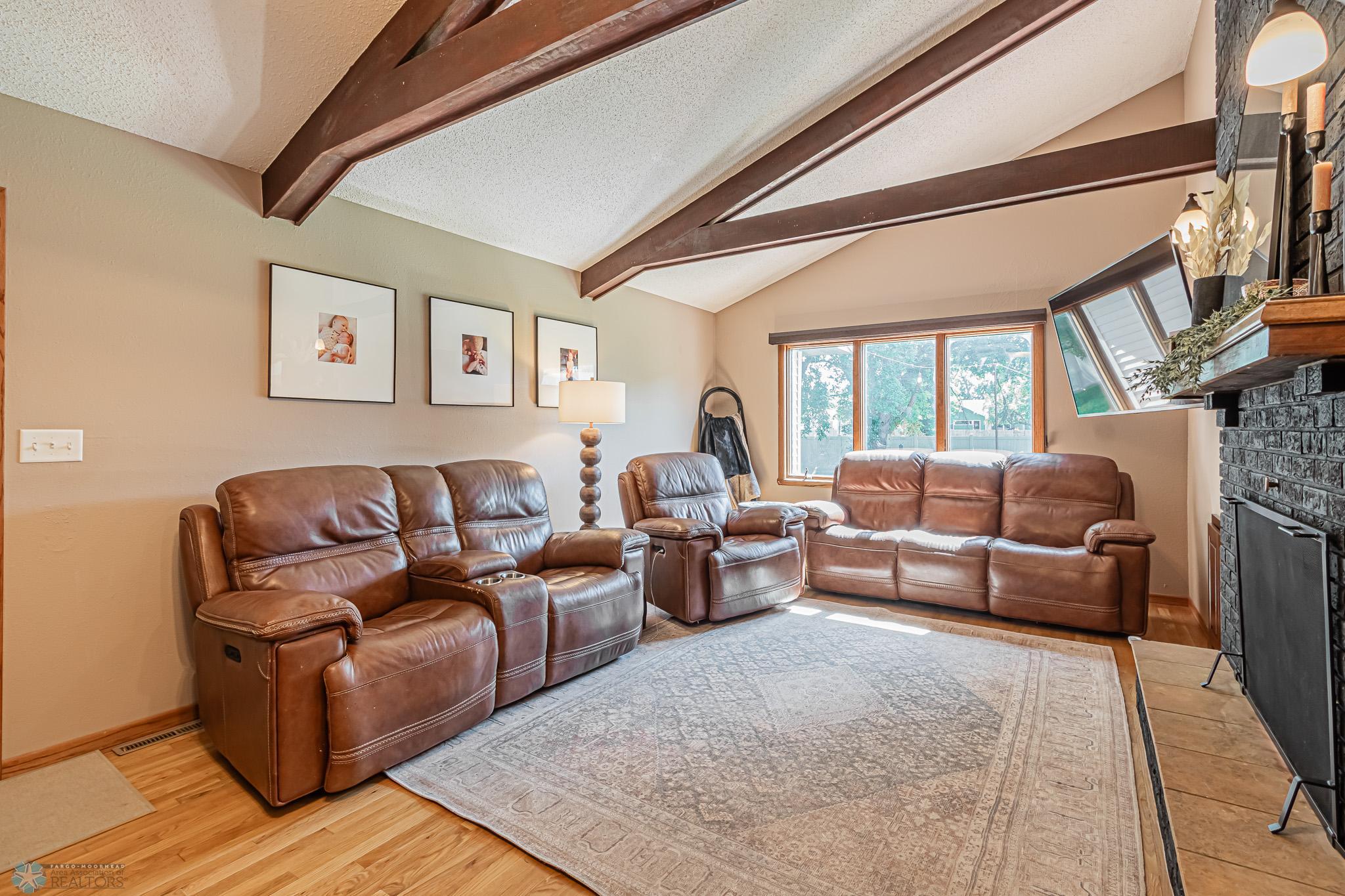 2975 Southgate Dr S, Fargo, ND 58103-09-2.jpg