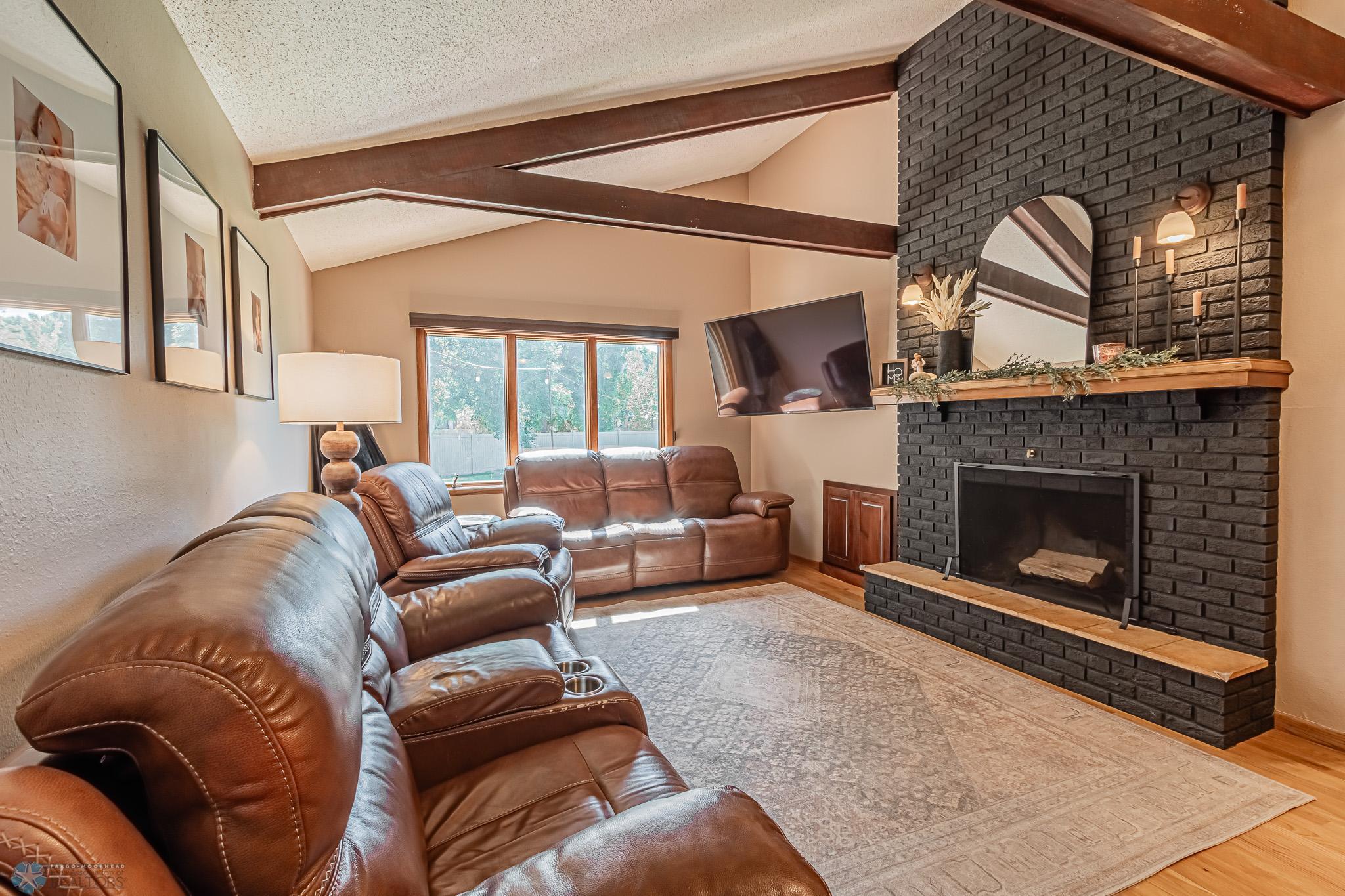 2975 Southgate Dr S, Fargo, ND 58103-10-2.jpg