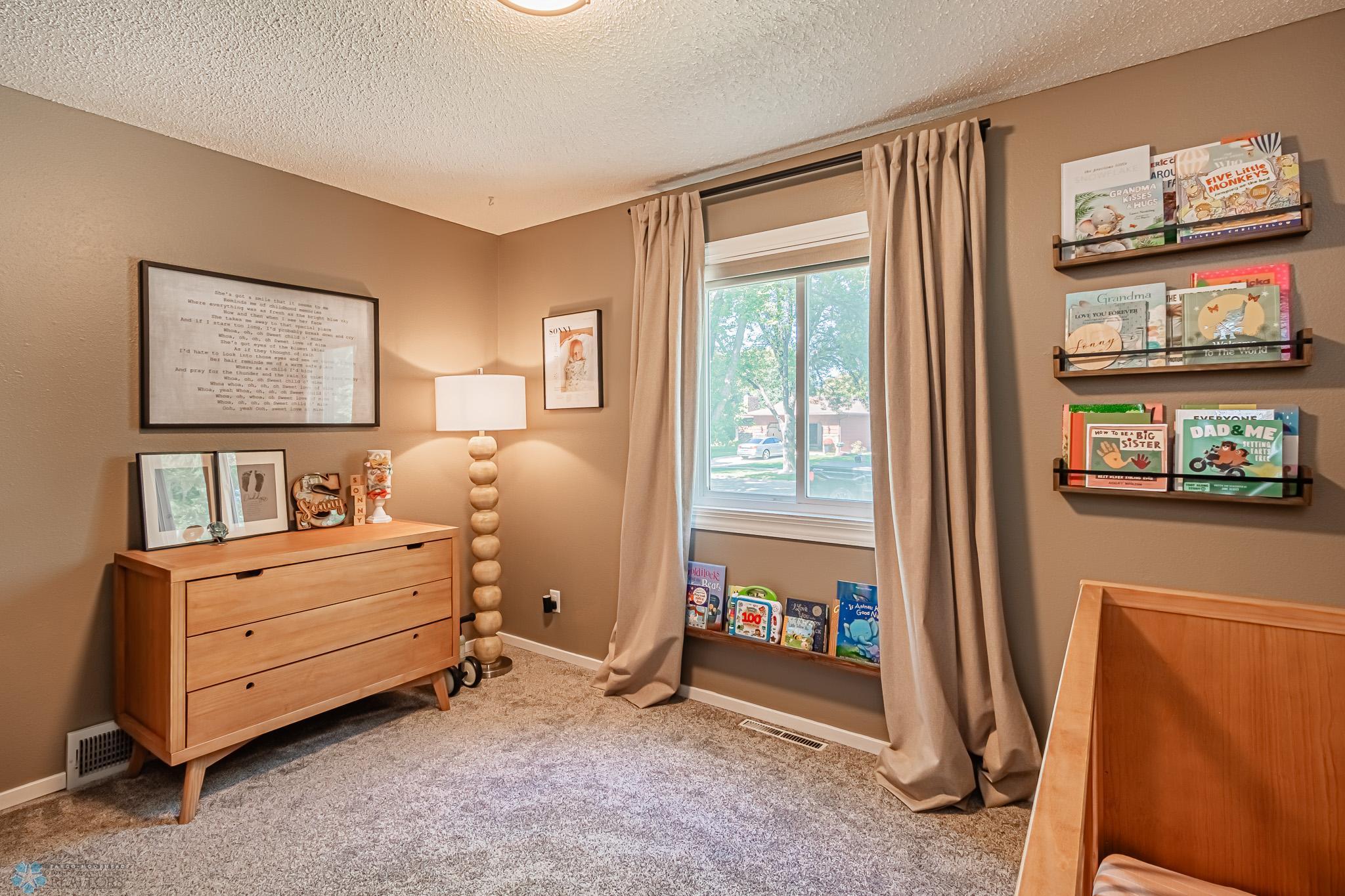 2975 Southgate Dr S, Fargo, ND 58103-13-2.jpg