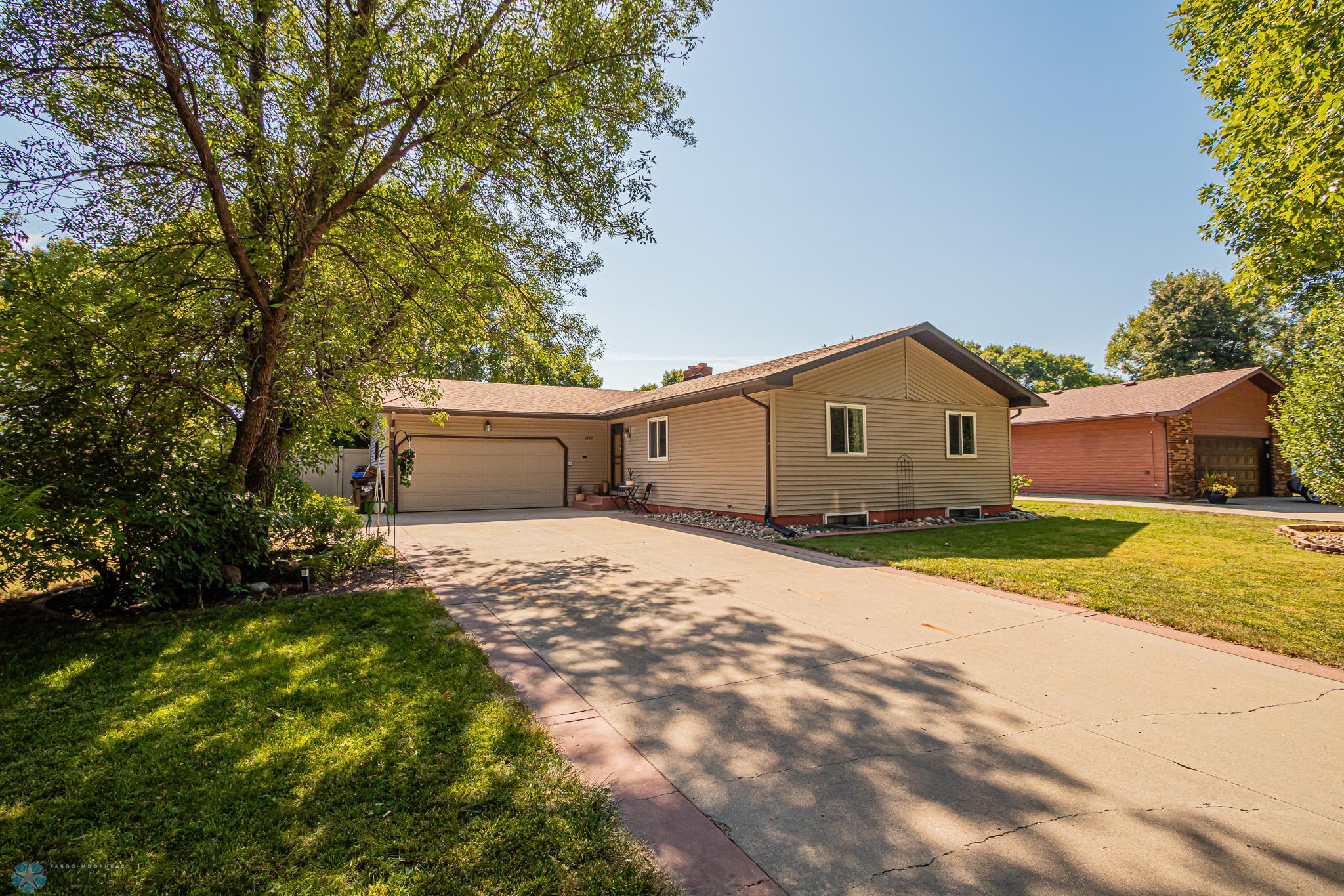 2975 Southgate Dr S, Fargo, ND 58103-06-2.jpg