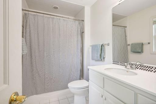 6 Windy Hill Court, Inver Grove Heights, MN 55077