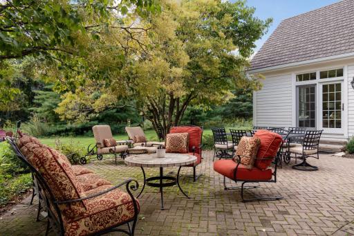 6 Windy Hill Court, Inver Grove Heights, MN 55077