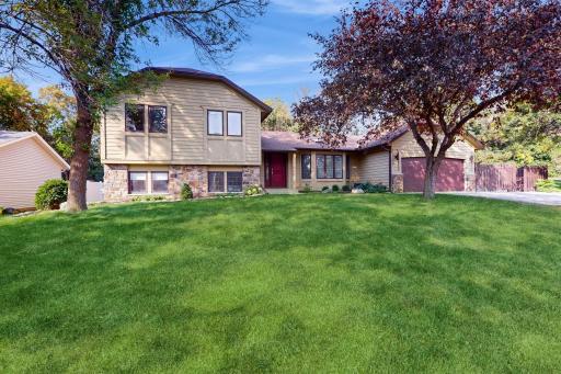 11100 48th Avenue N, Minneapolis, MN 55442