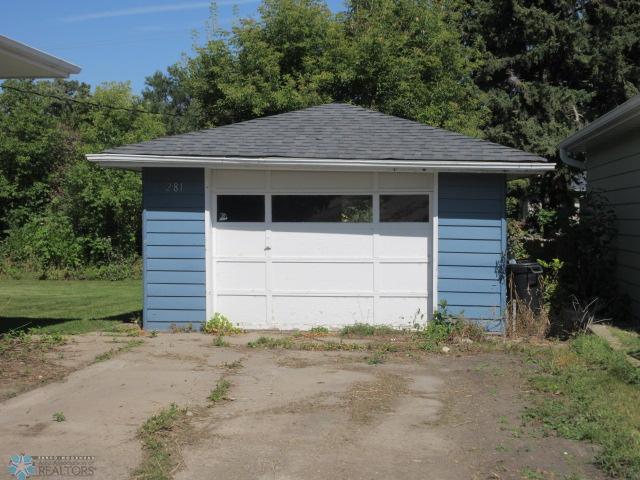 Detached Garage