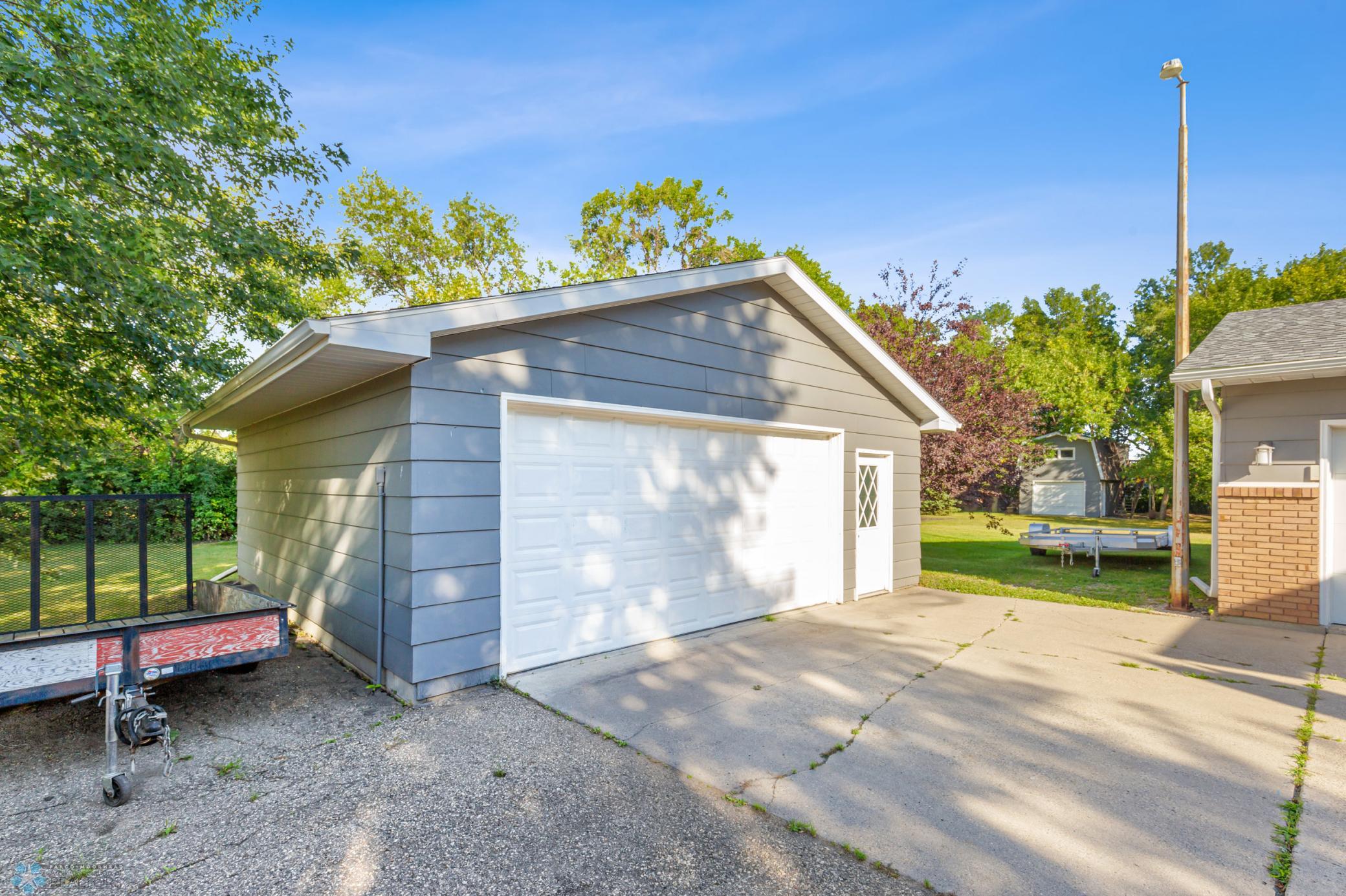 Detached Garage