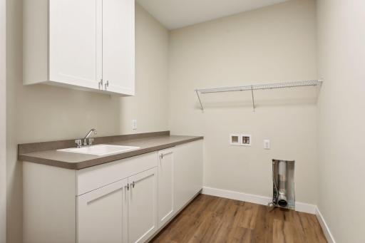 1401 Kasilof Court, River Falls, WI 54022