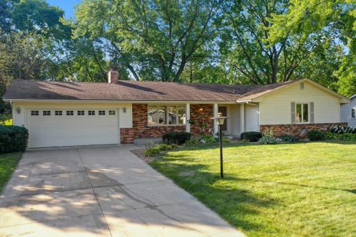 Photo for 2317 Explorer Court, Burnsville, MN 55337 - listing #6599376 2317 Explorer Court, Burnsville, MN 55337