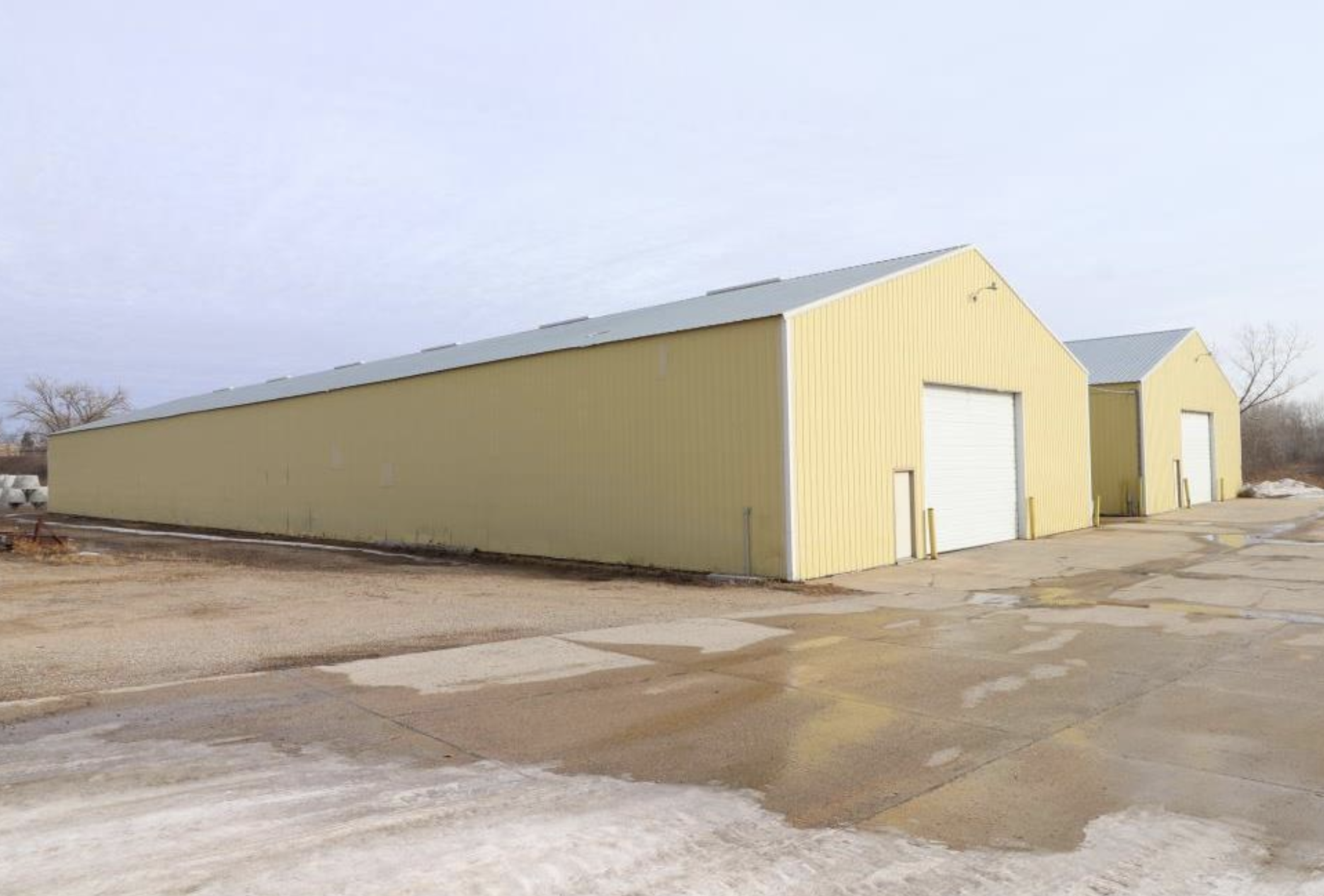 LONG WAREHOUSE BUILDINGS.png