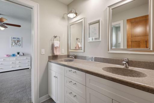 5200 Kelsey Terrace, Edina, MN 55436