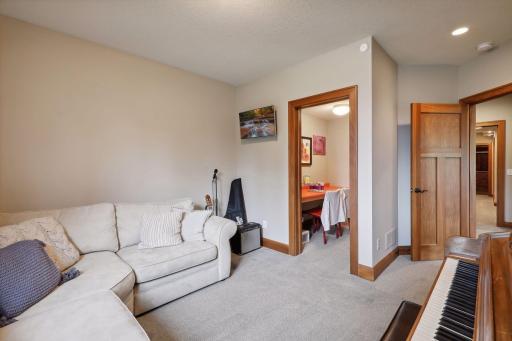 5200 Kelsey Terrace, Edina, MN 55436