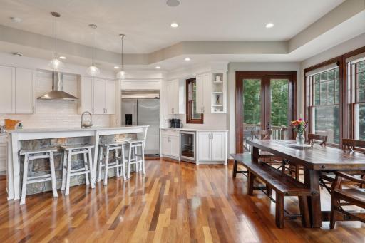 5200 Kelsey Terrace, Edina, MN 55436