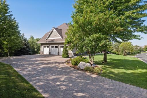 5200 Kelsey Terrace, Edina, MN 55436