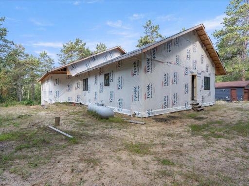 6966 total potential square foot living space