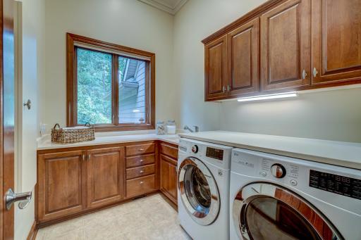 17 Pine Cone Road, Saint Paul, MN 55127