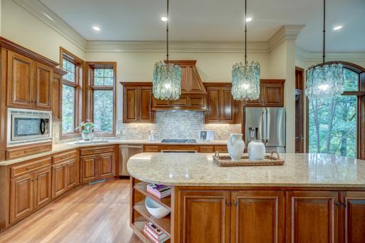 17 Pine Cone Road, Saint Paul, MN 55127