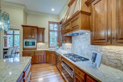 17 Pine Cone Road, Saint Paul, MN 55127