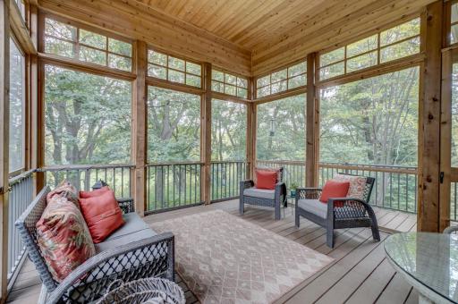 17 Pine Cone Road, Saint Paul, MN 55127