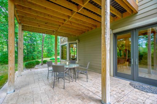 17 Pine Cone Road, Saint Paul, MN 55127