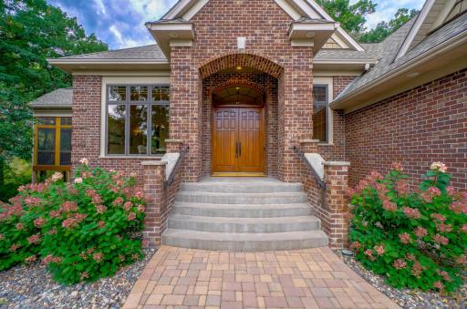 17 Pine Cone Road, Saint Paul, MN 55127